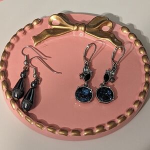 Set Of 2 Vintage Dangle Earrings